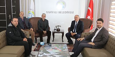 Muhtarlar ve Esnaflardan Başkan Öztürk’e Teşekkür