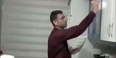 Mutfak Dolabı Kapağında Matematik Dersi