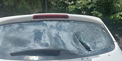 Öğretmen Ders Esnasında Darp Edilip Aracına Zarar Verildi