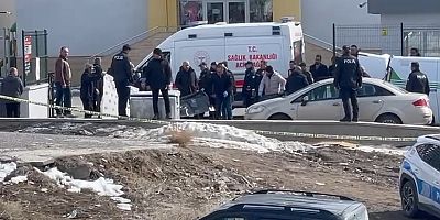 Okul Önünde Boşandığı Kadını Silahla Öldüren Şahıs İntihar Etti