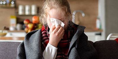 Okullar Açıldı, Salgın Riski Arttı: Uzmanlardan Hijyen ve C Vitamini Uyarısı