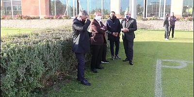 Onursal Başkan Özhaseki, Antrenmanı Ziyaret Etti