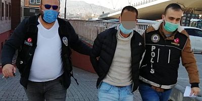 Otobüsteki Yolcunun Cips Paketinden Uyuşturucu Çıktı