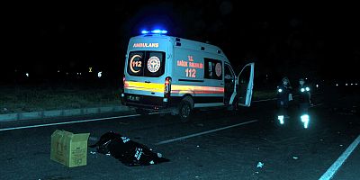 Otomobil ile çarpışan motosikletteki 2 kişi öldü!