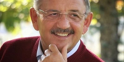 Özhaseki İddialara Yanıt Verdi: Milletin Değerlerinden Ve Kabe’den Haberleri Yok