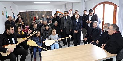 Özhaseki, Talas'taki Müzik Okulunu Gezdi