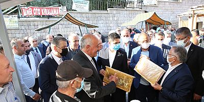 Özhaseki ve Büyükkılıç’tan Özvatan Zirvesi