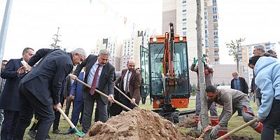 Palancıoğlu’nun Yeşil Projesi: Melikgazi’de Fidan Değil; Ağaç Dikiyoruz!