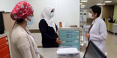Pandemi Servisinde Çalışan Hemşire: “Emeklerimizi Lütfen Yok Etmesinler”