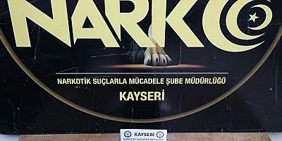Polis ile uyuşturucu taşıyan sürücü arasında kovalamaca