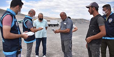 Polis, Kurban Satıcılarına Sahte Para Uyarısı Yaptı