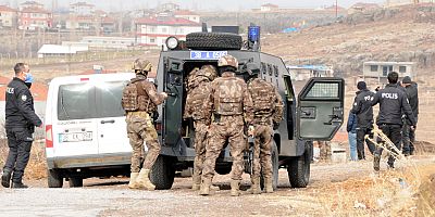 Pompalı Tüfekle Rastgele Ateş Açan Genci, Özel Harekât Polisleri Etkisiz Hale Getirdi