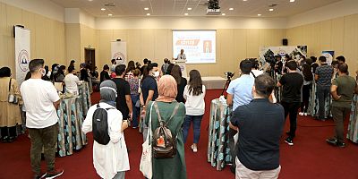 Prof. Dr. Derviş Karaboğa, ERÜ’de Aday Öğrencilerin Sorularını Yanıtladı