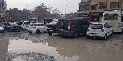 Sahabiye'de Vatandaşlardan Çamur ve Otopark Tepkisi