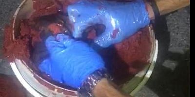 Salça Bidonunda Uyuşturucu Yakalandı, 3 Gözaltı