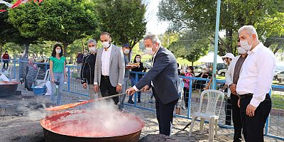 Salça Günlerinde İlk Salça Başkan’dan