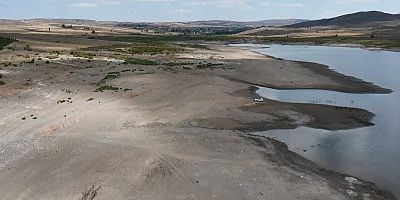 Sarıoğlan Barajı’nda Su Seviyesi Yüzde 20'ye Düştü; Balık Ölümleri Başladı