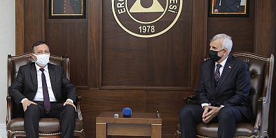 SBÜ Rektörü ERÜ Rektörü Çalış’ı Ziyaret Etti