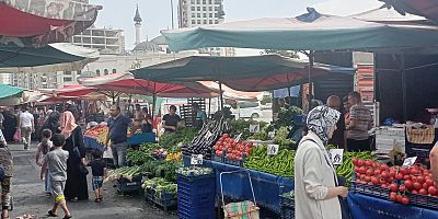 Semt Pazarında Sebze ve Meyve Fiyatları Yükselişte | 01.09.2022