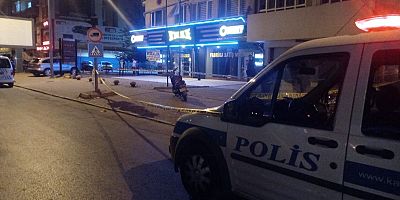 Sokakta Yürürken Bıçaklandı