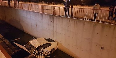 Sulama kanalına düşen otomobildeki 2 kişi yaralandı!