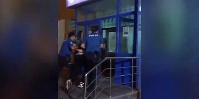 Şüpheli Araçta 1 Ruhsatsız Tabanca ve 65 Fişek Ele Geçirildi