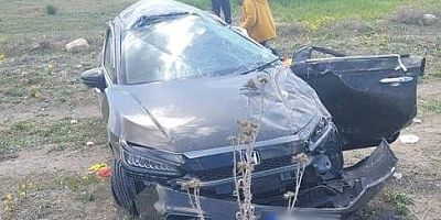 Sürücü Direksiyon Hakimiyetini Kaybetti: 2 Yaralı