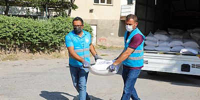 Talas Belediyesi Ekip Biçti, Un Yapıp Dağıttı