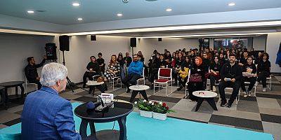 Talas, Dursun Gürlek İle ‘Ayaklı Kütüphaneler’i Konuştu