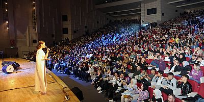 Talas Festivalinde Muhteşem Elif Buse Doğan Konseri