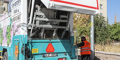 Talas’ın Sokaklarına Hijyen ve Güzel Kokular Hakim