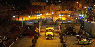 Talas’ın Tarihi Sokağı Işıl Işıl