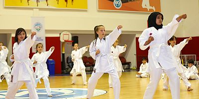 Talas Sporcu Fabrikası’nda Terfi Heyecanı