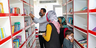 Talas’ta Gezici Kütüphane Eşliğinde Okuma Şenliği