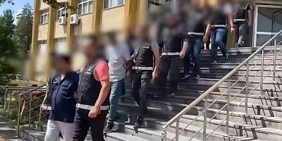 Tarihi Eser Kaçakçılarına Operasyon: 300 Milyon Yıl Öncesine Ait Fosil Ele Geçirildi