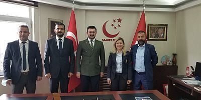 Tencerede Dert Pişsin Değil Aş Pişsin