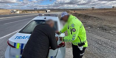 Ters Yönde İlerleyen Sürücüye 6 Bin 439 Lira Ceza Kesildi