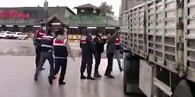 Tır'ın Taşıdığı Otomobillerde Rekor Miktarda Metamfetamin Ele Geçti