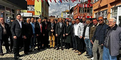 Tomarzalılar CHP’li Murat Molu’yu Bağırlarına Bastı
