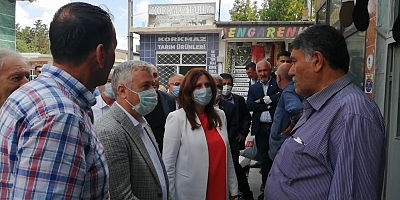 Tomarzalılar İlçeyi Ziyaret Eden Arık’a Dert Yandı: “Biz Bittik Ağabey Allah İçin Gelin!”