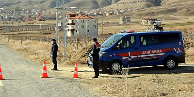Toplu Cenaze Namazı Kılınan Mahallede Koronavirüs Karantinası