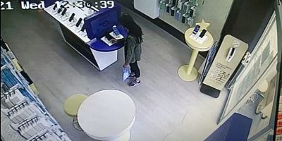 Türkcell Abone Merkezindeki Telefon Hırsızlığı Kamerada