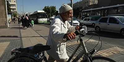 Ulaşımını 40 Senedir Bisikletle Yapan 79 Yaşındaki Mehmet Karaimam: Sağlığımı Bisiklete Borçluyum