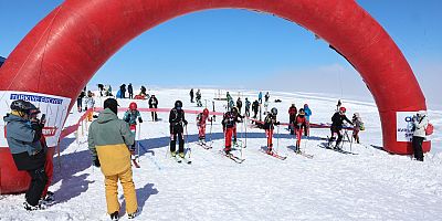 Uluslararası Erciyes Dağ Kayağı Yarışları Sona Erdi