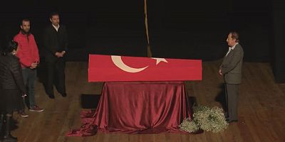Usta Sanatçı Yıldız Kenter'e Son Veda