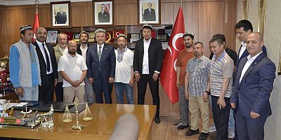 Uygurlardan İncetoprak'a Ziyaret