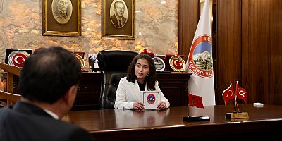 Vali Çiçek’in Makamı 23 Nisan’da Çocuklara Emanet