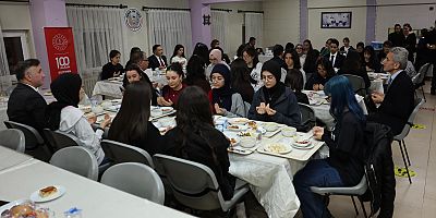 Vali Çiçek, Sümer Fen Lisesi Öğrencileriyle İftarda Buluştu