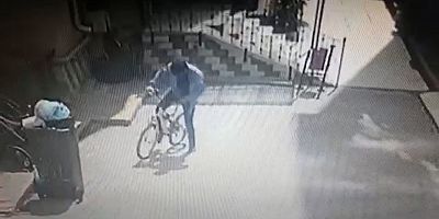 Vatandaşı İsyan Ettiren Hırsızlar Güvenlik Kamerasında