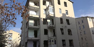Vatandaşların Yaşadığı Binada Yıkım Çalışması Başladı